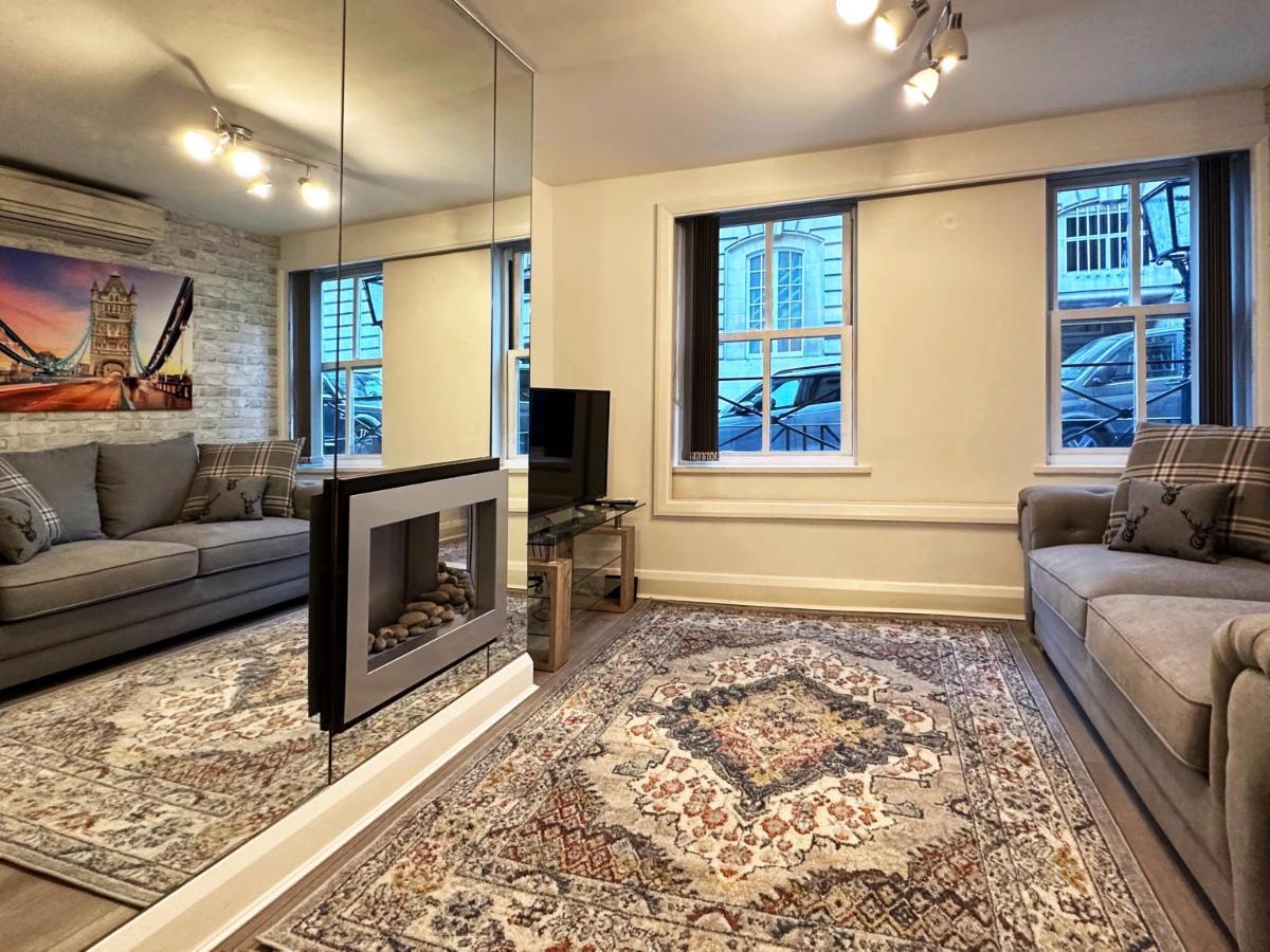 Chic Apartment In Mayfair Londen Buitenkant foto